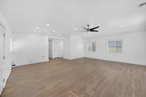 Living - 6873 20th Ave, Lemoore, CA 93245 photo 3 of 7