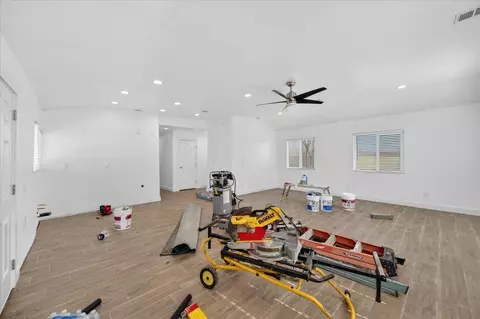 Living - 6873 20th Ave, Lemoore, CA 93245 photo 2 of 7