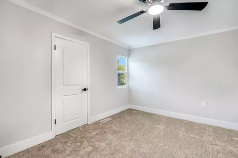 Bedroom - 28718 Auberry Rd, Prather, CA 93651 photo 3 of 5