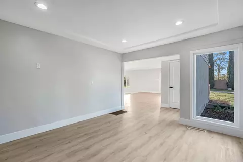 Living - 28718 Auberry Rd, Prather, CA 93651 photo 9 of 11