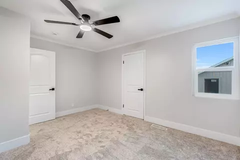 Bedroom - 28718 Auberry Rd, Prather, CA 93651 photo 4 of 5