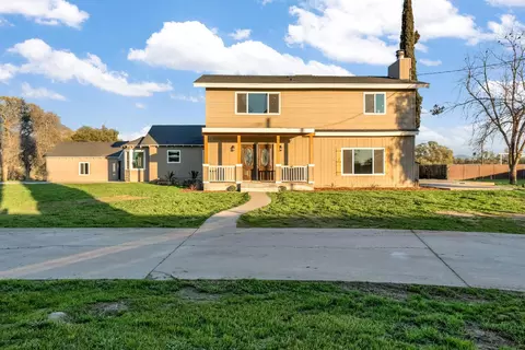 Exterior - 28718 Auberry Rd, Prather, CA 93651 photo 17 of 18