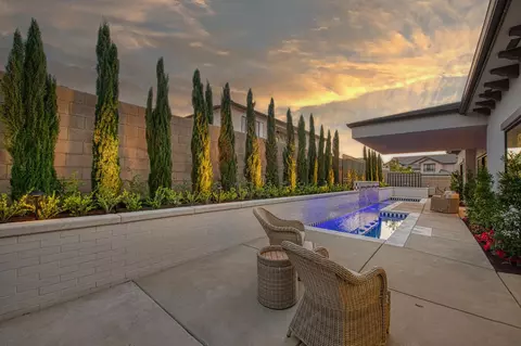 Exterior - 2329 E Putter Way, Fresno, CA 93730 photo 2 of 8