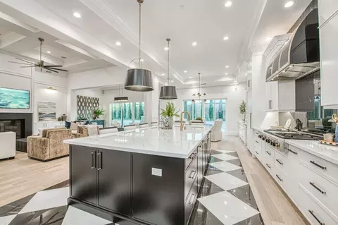 Kitchen - 2329 E Putter Way, Fresno, CA 93730 photo 4 of 4