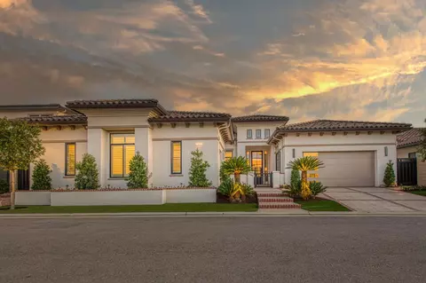 Exterior - 2329 E Putter Way, Fresno, CA 93730 photo 6 of 8
