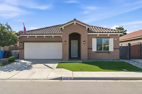 3108 Capistrano Dr, Madera, CA 93637
