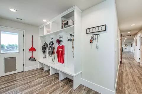Entry Way - 11735 E Santa Ana Ave, Clovis, CA 93619 photo 6 of 7