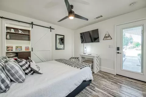 Bedroom - 11735 E Santa Ana Ave, Clovis, CA 93619 photo 7 of 8