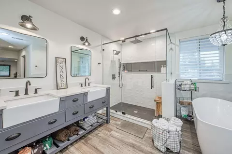 Bath - 11735 E Santa Ana Ave, Clovis, CA 93619 photo 4 of 8