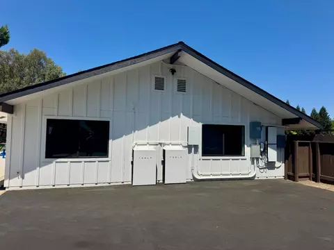Exterior - 11735 E Santa Ana Ave, Clovis, CA 93619 photo 13 of 25