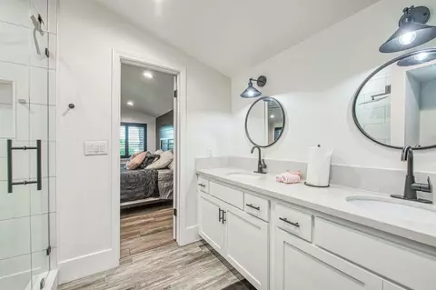 Bath - 11735 E Santa Ana Ave, Clovis, CA 93619 photo 7 of 8