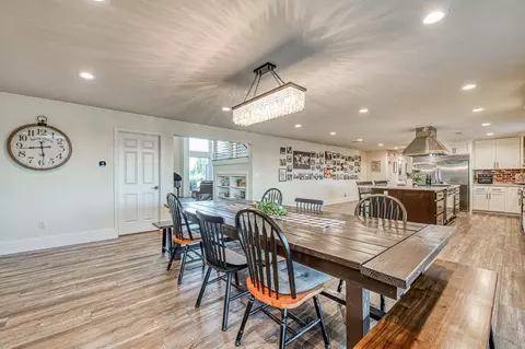Dining - 11735 E Santa Ana Ave, Clovis, CA 93619 photo 3 of 4