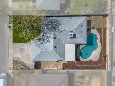 821 W Fairmont Ave, Clovis, CA 93612