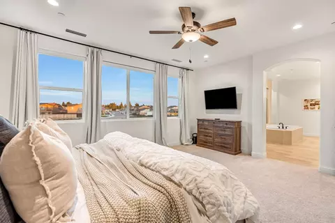 Bedroom - 1811 Agua Dulce Ave, Clovis, CA 93619 photo 6 of 6