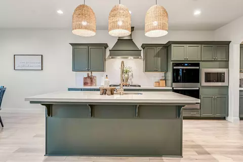 Kitchen - 1811 Agua Dulce Ave, Clovis, CA 93619 photo 2 of 7