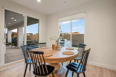Dining - 1811 Agua Dulce Ave, Clovis, CA 93619 photo 4 of 5