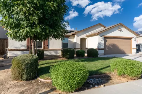 5447 Burns Ave, Fresno, CA 93727