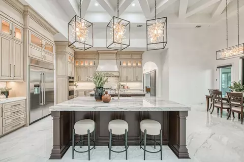 Kitchen - 3729 E Queens Ct, Clovis, CA 93619 photo 1 of 6