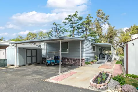 339 N Frankwood Ave #9, Sanger, CA 93657