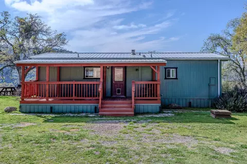 49980 Daffodil Ln, Yokuts Valley, CA 93675