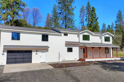 3181 Triangle Park Rd, Mariposa, CA 95338