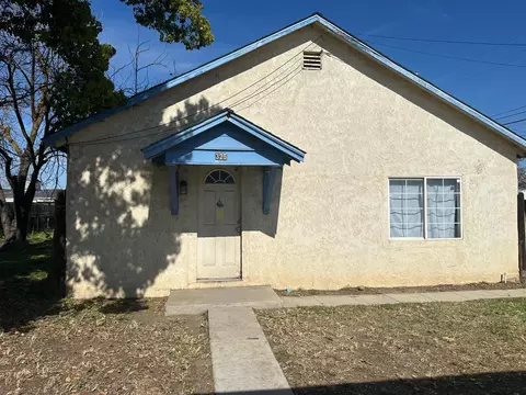 325 S 7th St, Chowchilla, CA 93610