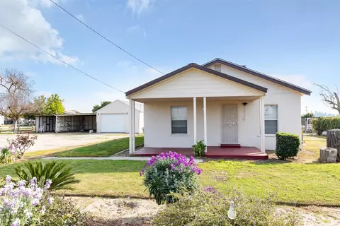 12283 E Dinuba Ave, Selma, CA 93662