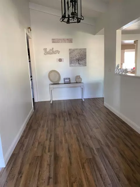 Entry Way - 17366 E Belmont Ave, Sanger, CA 93657 photo 2 of 2
