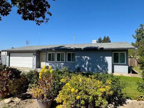 14578 W D St, Kerman, CA 93630