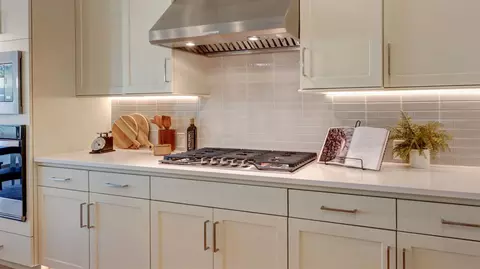 Kitchen - 1687 N Blackwood Ave, Clovis, CA 93619 photo 4 of 5