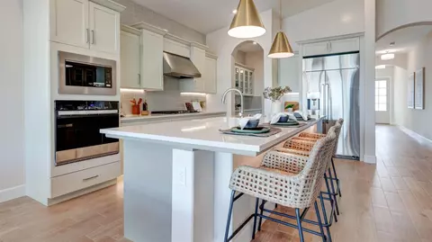 Kitchen - 1687 N Blackwood Ave, Clovis, CA 93619 photo 2 of 5
