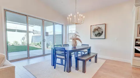 Dining - 1687 N Blackwood Ave, Clovis, CA 93619 photo 2 of 3