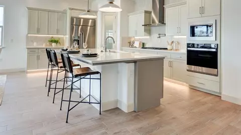 Kitchen - 1675 N Blackwood Ave, Clovis, CA 93619 photo 2 of 3