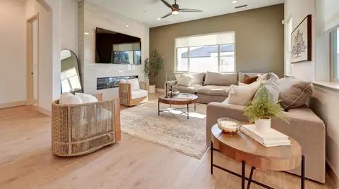Living - 1675 N Blackwood Ave, Clovis, CA 93619 photo 2 of 2