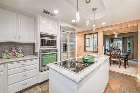 Kitchen - 2649 Heritage Ave, Clovis, CA 93619 photo 6 of 6