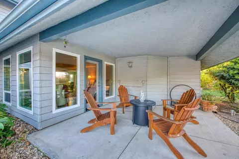 Exterior - 2649 Heritage Ave, Clovis, CA 93619 photo 5 of 10