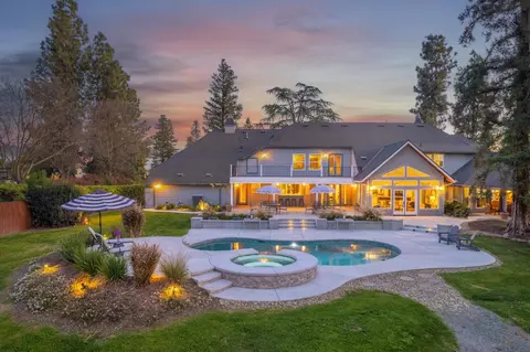 2649 Heritage Ave, Clovis, CA 93619