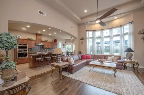 Living - 1890 N Hornet Ave, Clovis, CA 93619 photo 6 of 6