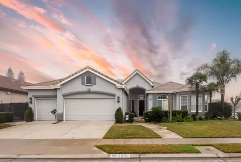 1890 N Hornet Ave, Clovis, CA 93619