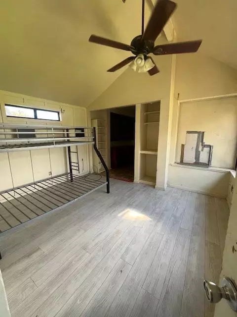 Bedroom - 26943 Butterfield Stage Pl, O Neals, CA 93645 photo 1 of 3
