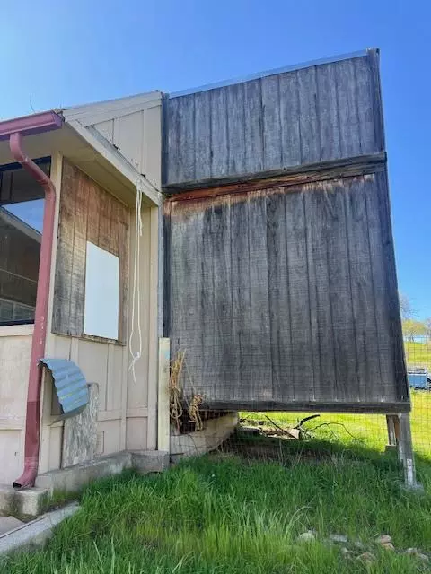 Exterior - 26943 Butterfield Stage Pl, O Neals, CA 93645 photo 9 of 15