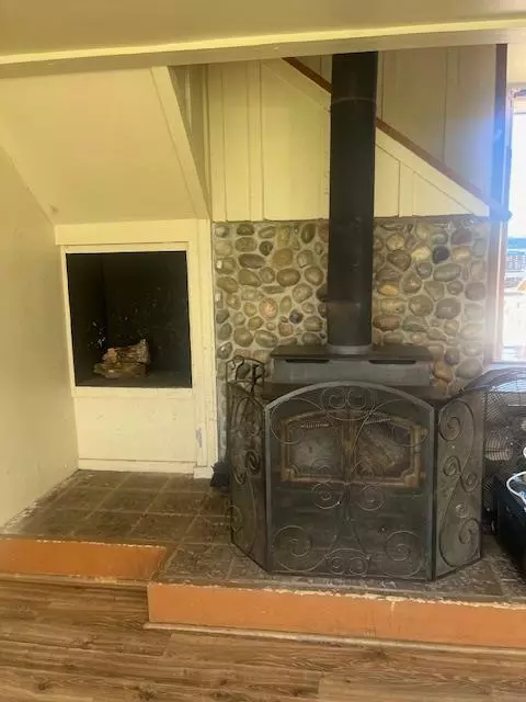 Living - 26943 Butterfield Stage Pl, O Neals, CA 93645 photo 3 of 3