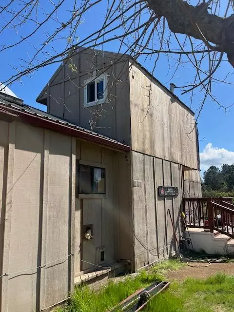 Exterior - 26943 Butterfield Stage Pl, O Neals, CA 93645 photo 4 of 15