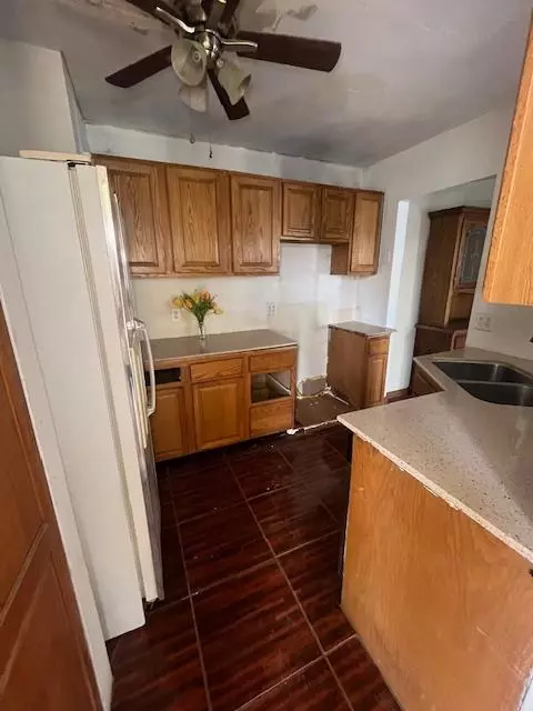 Kitchen - 26943 Butterfield Stage Pl, O Neals, CA 93645 photo 1 of 1