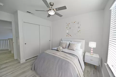 Bedroom - 878 N Ash Ave, Clovis, CA 93611 photo 10 of 16