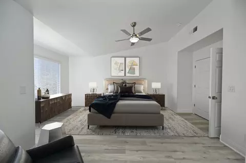 Bedroom - 878 N Ash Ave, Clovis, CA 93611 photo 5 of 16