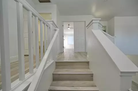Entry Way - 878 N Ash Ave, Clovis, CA 93611 photo 2 of 5