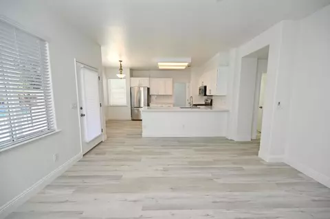 Living - 878 N Ash Ave, Clovis, CA 93611 photo 13 of 15