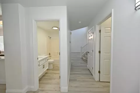 Entry Way - 878 N Ash Ave, Clovis, CA 93611 photo 1 of 5