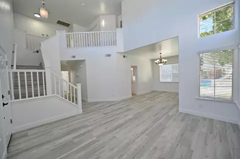 Living - 878 N Ash Ave, Clovis, CA 93611 photo 5 of 15